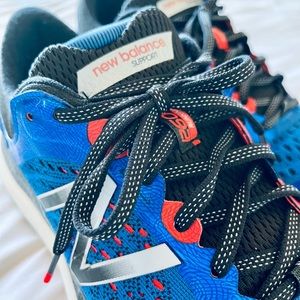 New Balance Mens 1260 v7 running shoes. Size 9.5